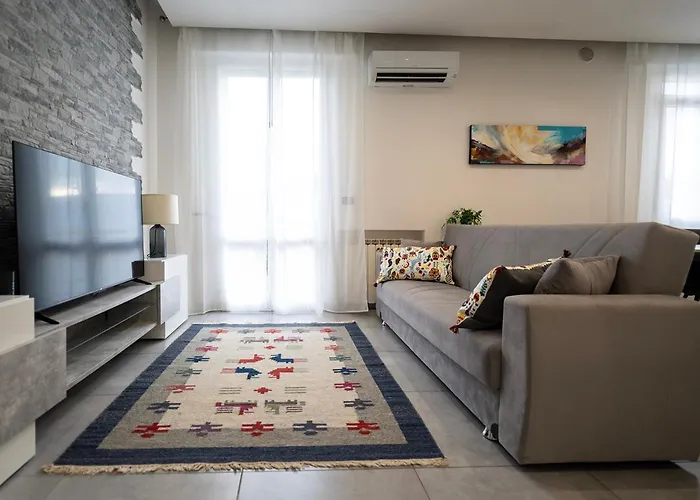 Housmart Fiesso 9 * Castenaso